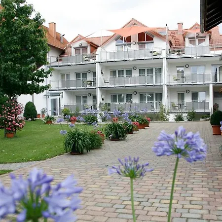 Apart Otel Serviced Kurpfalzhof 3*
