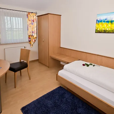 Serviced Kurpfalzhof Oftersheim